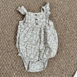 Carter’s romper